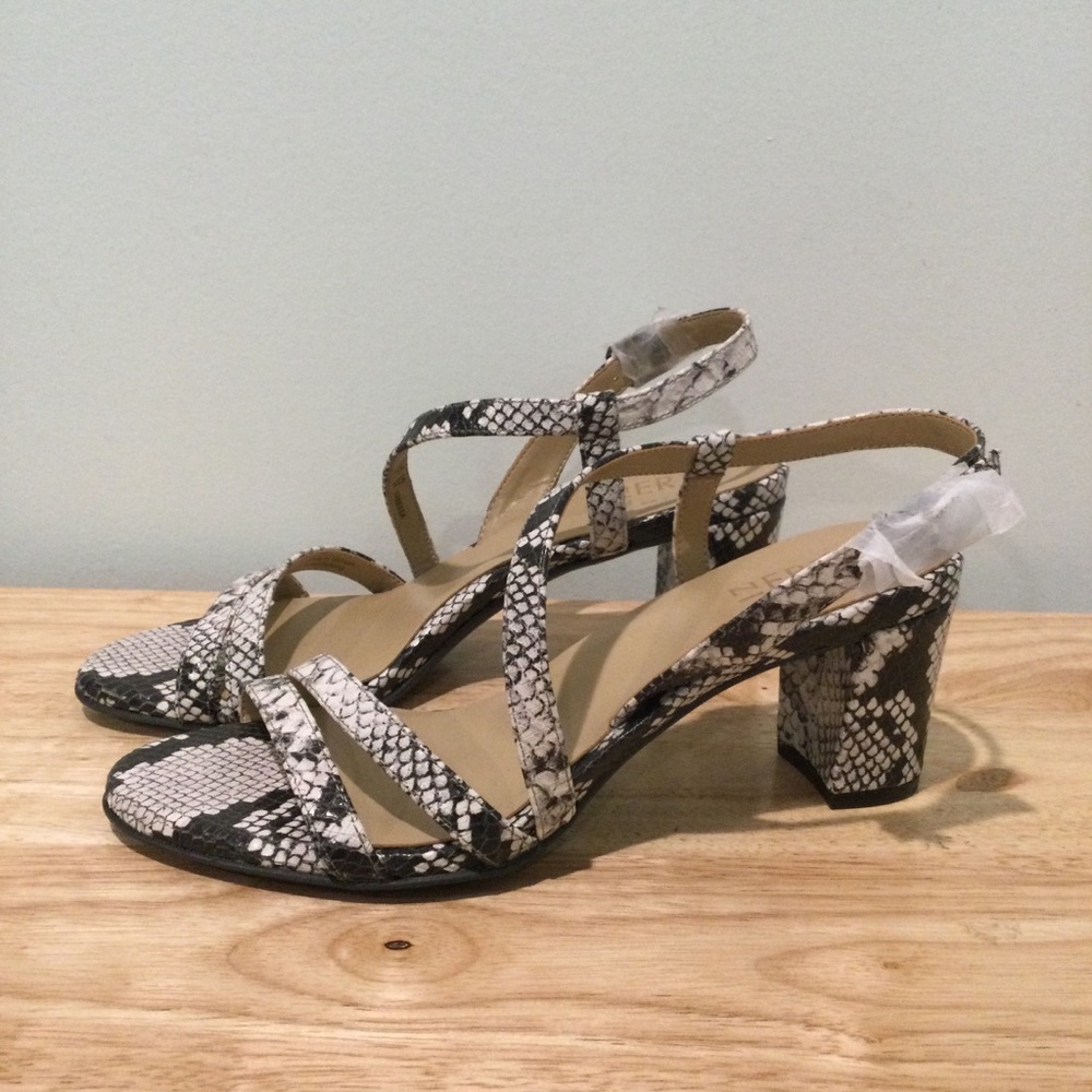 Naturalizer Vanessa Leather Block Heels Size 7N